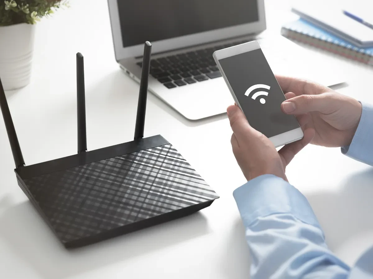 Những thiết bị mạng bổ trợ đáng sắm kèm Router